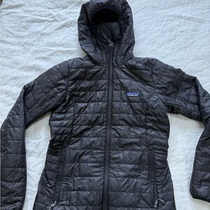 Patagonia Women's Black Hooded Puffer Jacket